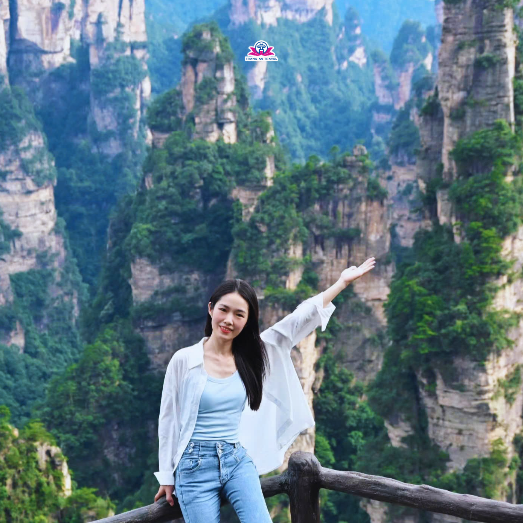 Tour Phượng Hoàng cổ trấn - Trương Gia Giới - Thiên Môn Sơn - Hồ Bảo Phong năm 2026 - Hành trình 5N4Đ bay thẳng Vietjet