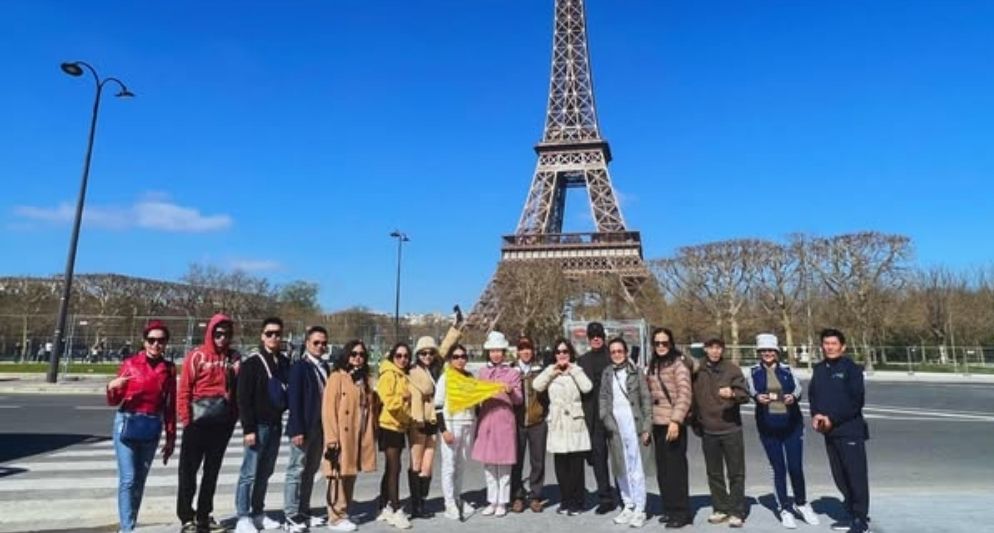 Kinh nghiệm chọn tour châu Âu dịp Tết 2026 cho gia đình