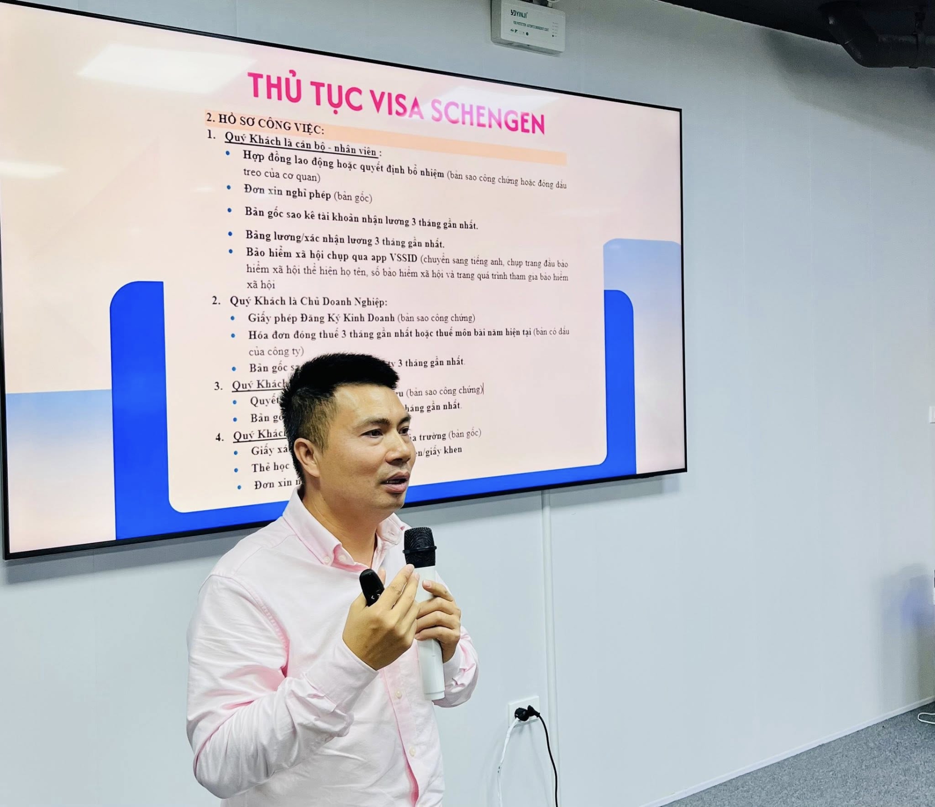 công ty chuyên tour châu Âu Tràng An Travel