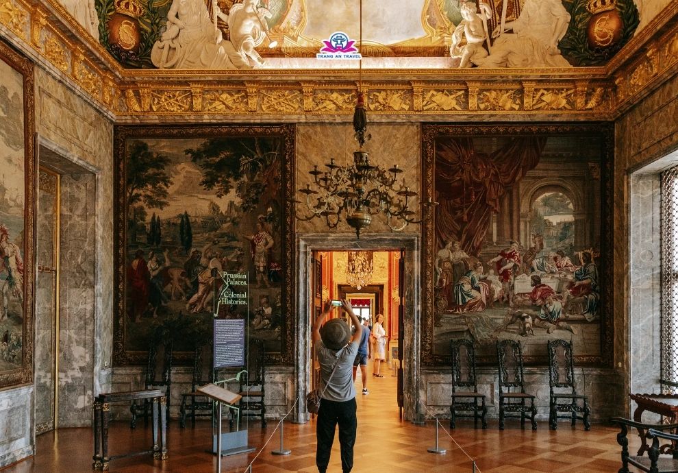 cung điện Charlottenburg