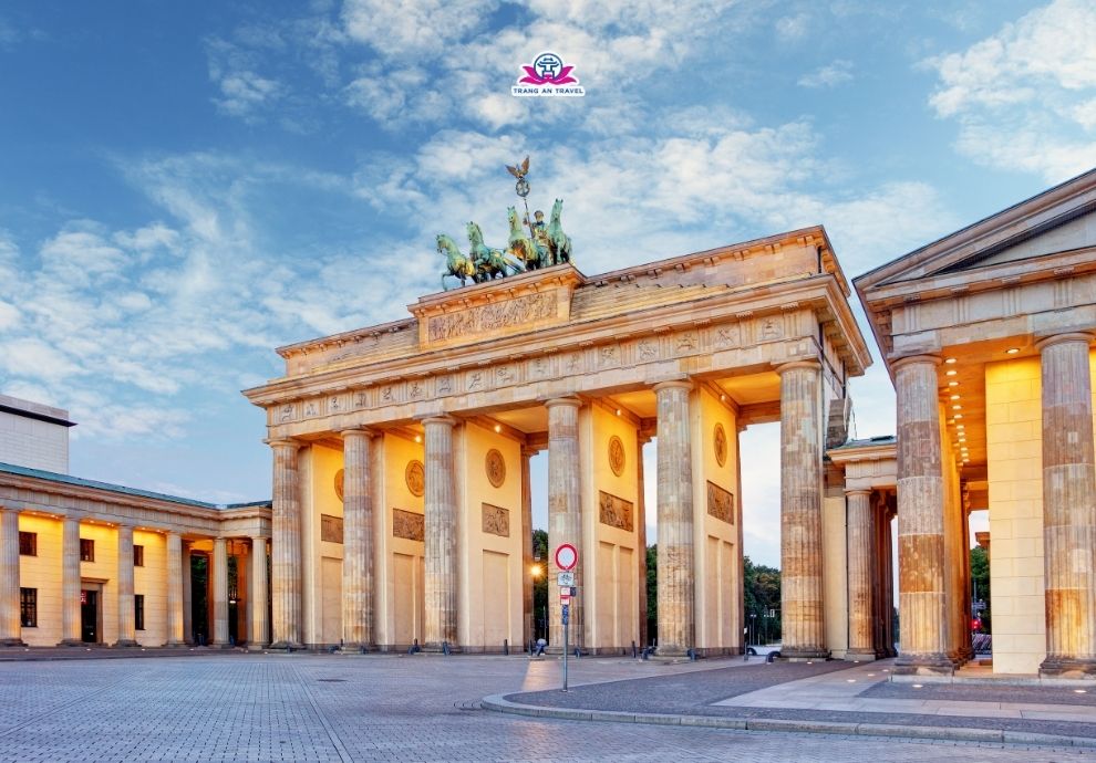 Cổng Brandenburg – Tham quan biểu tượng tự do và khát vọng thống nhất của nước Đức