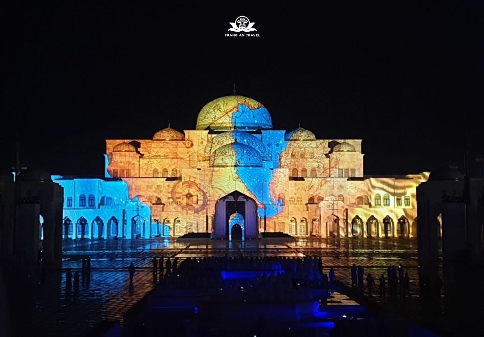 show trình diễn PALACE IN MOTION Dubai