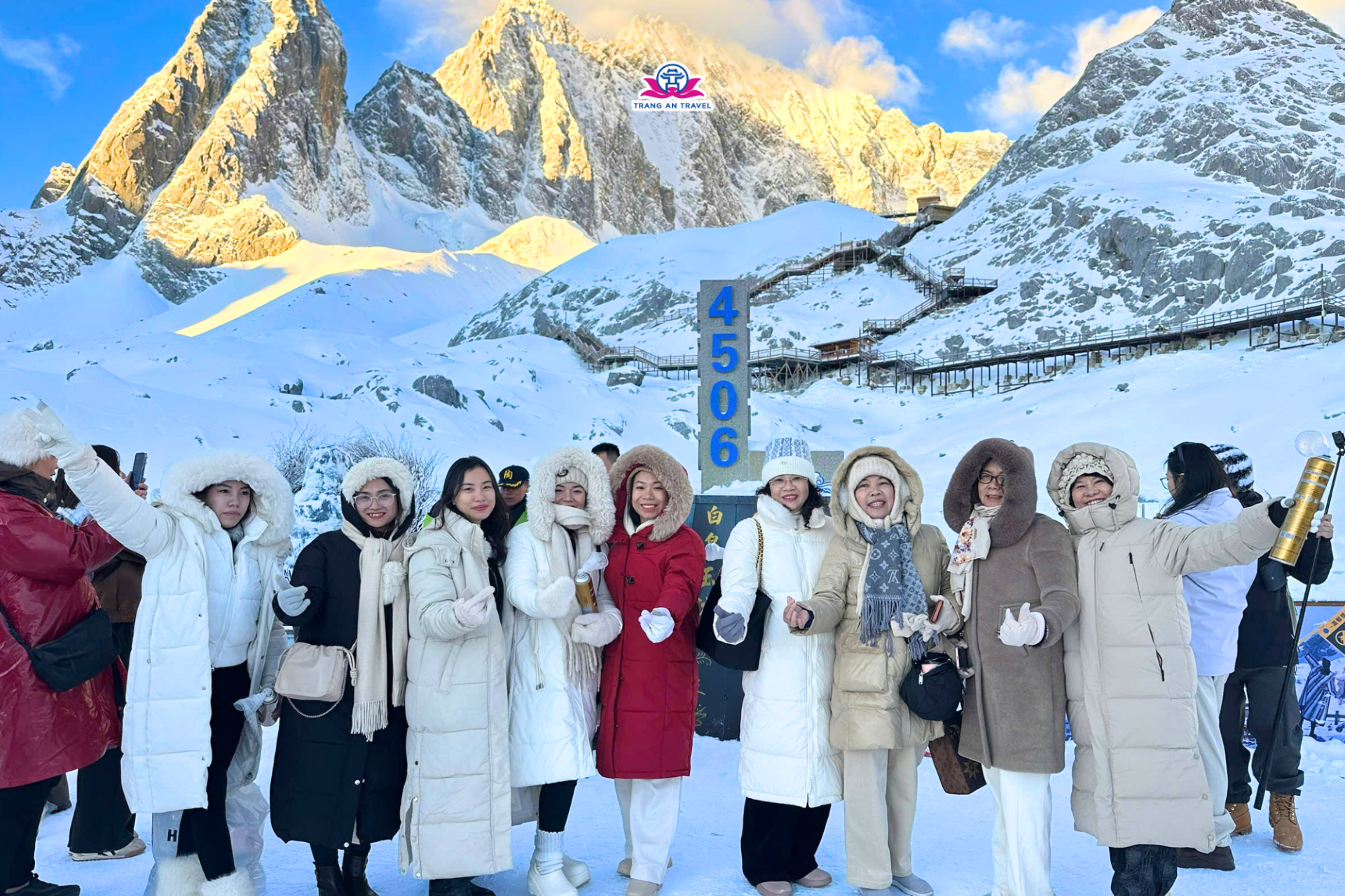 núi tuyết Ngọc Long