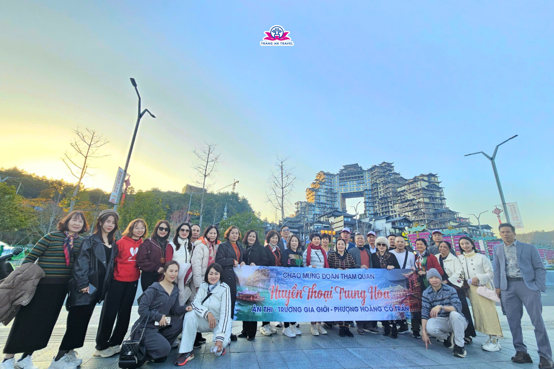 tour Phượng Hoàng cổ trấn - Trương Gia Giới