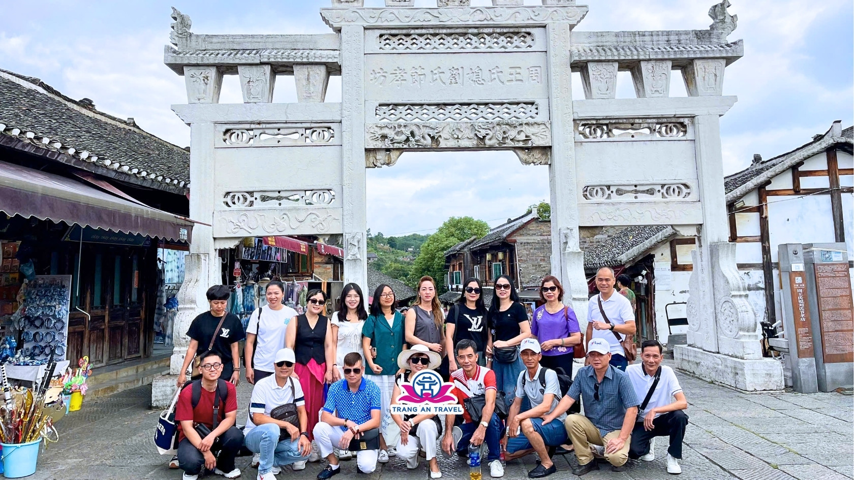 Tour Qúy Châu
