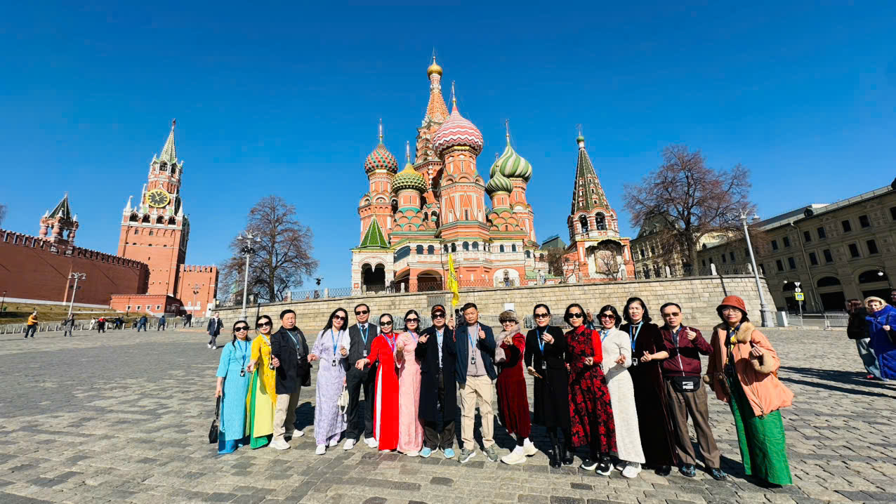 Hành trình du lịch Nga: Moscow – Saint Petersburg | Dấu ấn đoàn khách TRÀNG AN TRAVEL