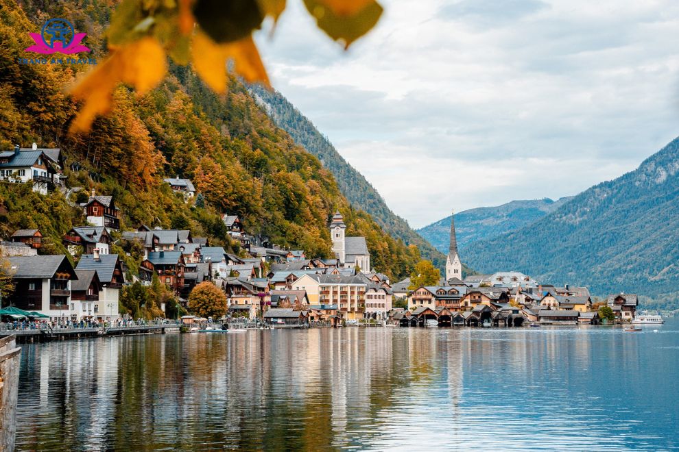 Mùa Thu Hallstatt Có Gì Đẹp? Thị Trấn Cổ Nước Áo Vào Mùa Lá Vàng
