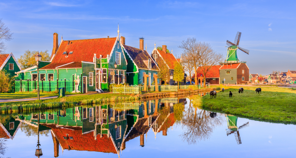 Tour Châu Âu 5 Nước Mùa Hè 2025: Trải Nghiệm Làng Cổ Tích Giethoorn Cùng Tràng An Travel