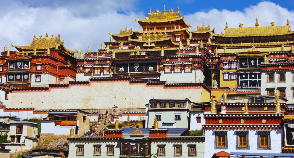 Kinh nghiệm du lịch Shangri-La từ A - Z mới nhất (2025)