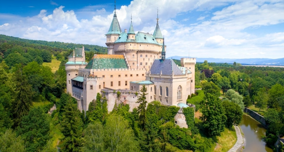 Thời tiết Slovakia tháng 8 – Nắng ấm và sôi động mùa hè Trung Âu