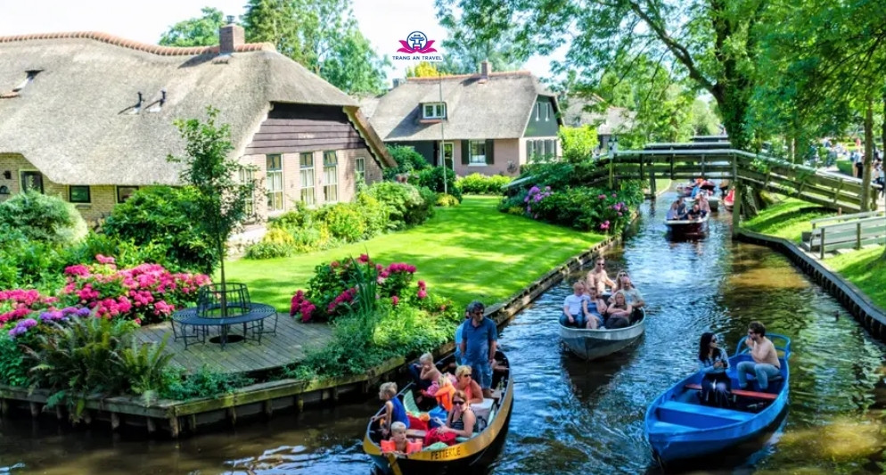  Giethoorn