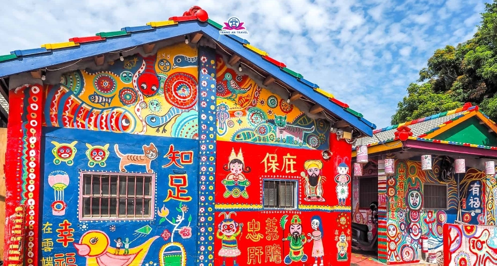 Khám phá ngôi làng cầu vồng ở Đài Loan – Rainbow Village rực rỡ giữa lòng Đài Trung