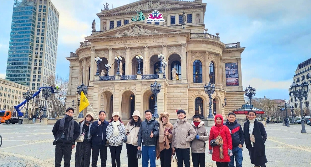 Tour châu Âu Tết Nguyên đán 2026 cập nhật mới nhất
