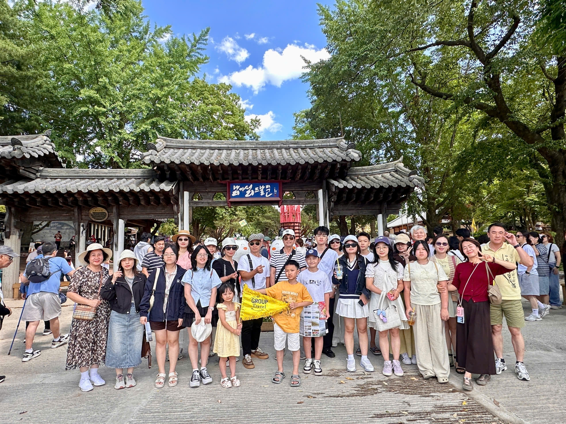NHẬT KÝ HÀNH TRÌNH TOUR HÀN QUỐC HÈ 2026: ĐẦU HÈ RỰC RỠ SẮC MÀU TRÊN ĐẤT K-BIZ