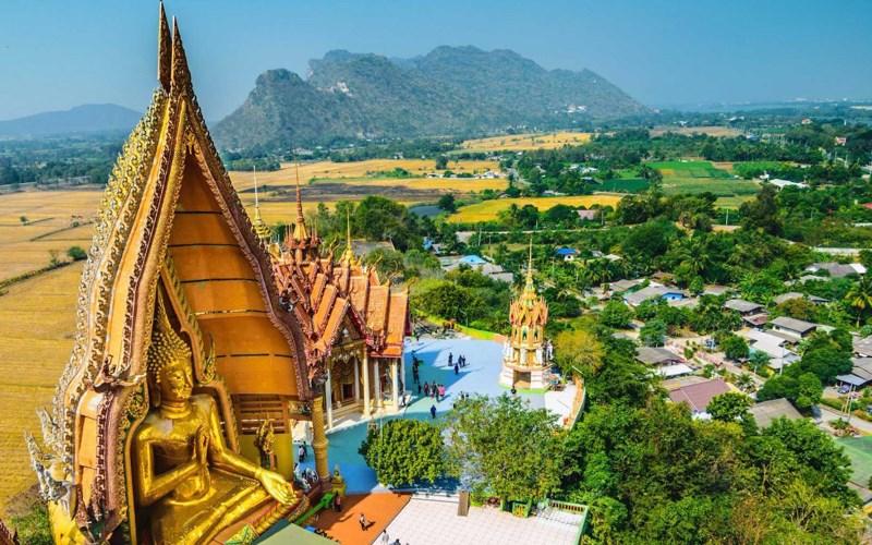 chùa phật vàng