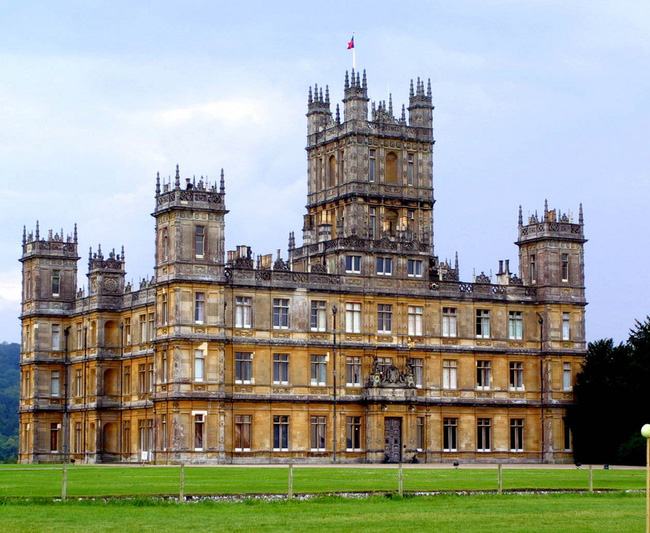 Lâu đài Highclere, Hampshire, Anh: Downton Abbey