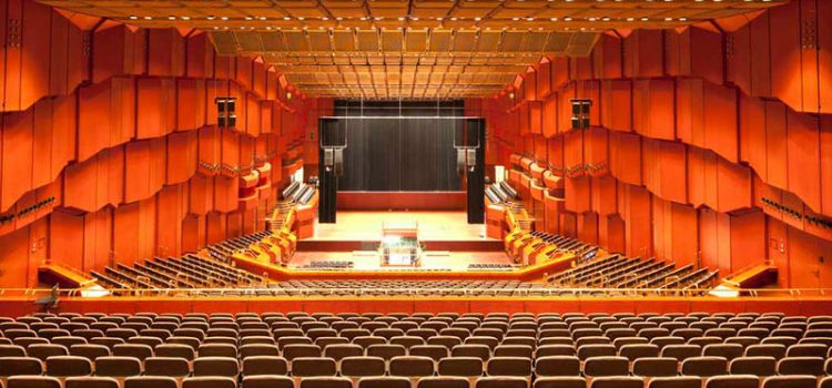 Đừng quên tới thăm Nhà hát Opera ở Frankfurt, Đức
