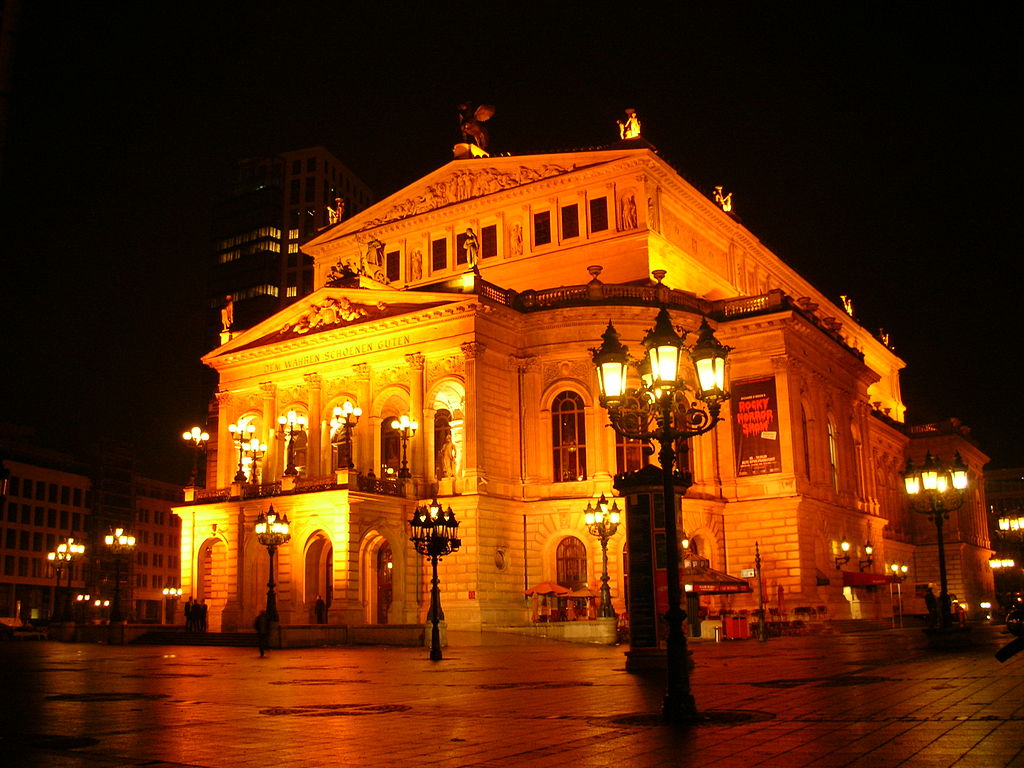 Đừng quên tới thăm Nhà hát Opera ở Frankfurt, Đức