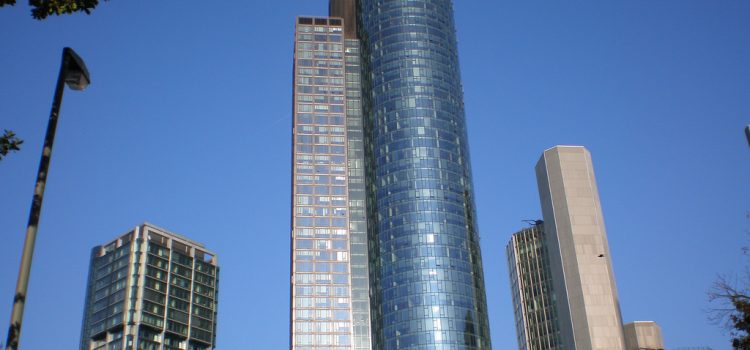 Đến Frankfurt nhất định phải ghé thăm Tháp Main