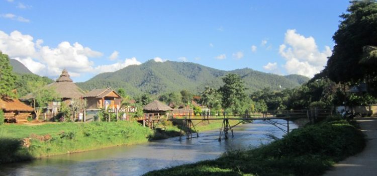 10 địa điểm nhất định bạn phải ghé thăm ở Thái Lan