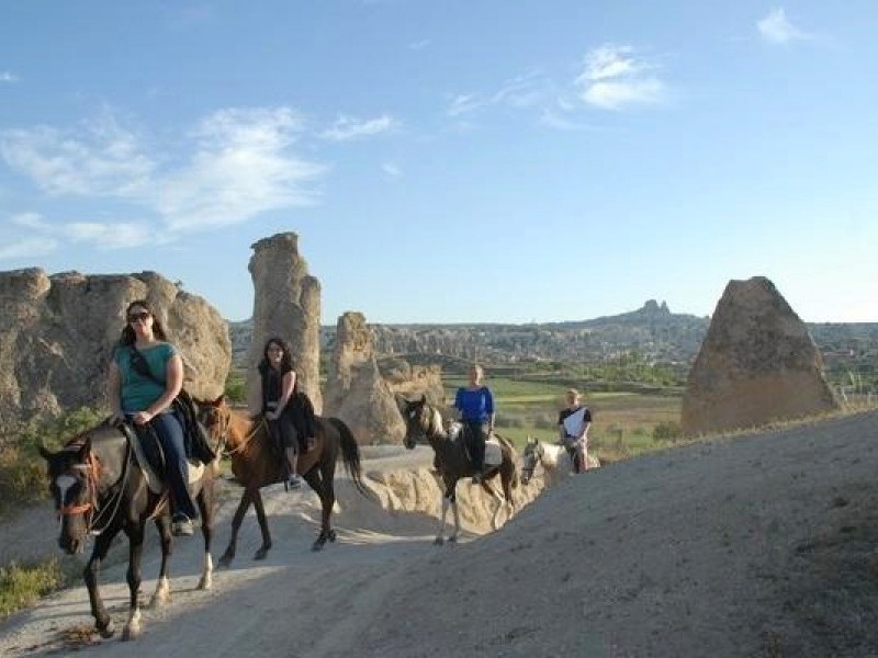 Cưỡi ngựa ở Cappadocia
