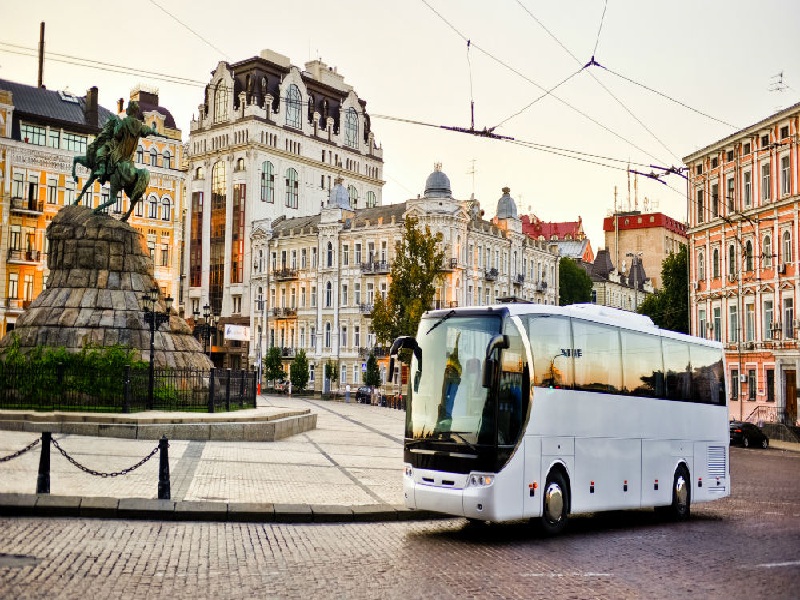 Du lịch Châu Âu bằng xe buýt