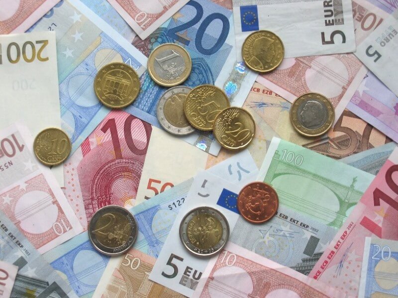 Tiền euro đi du lịch Châu Âu