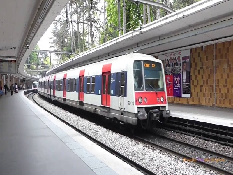 Tàu điện ngầm RER
