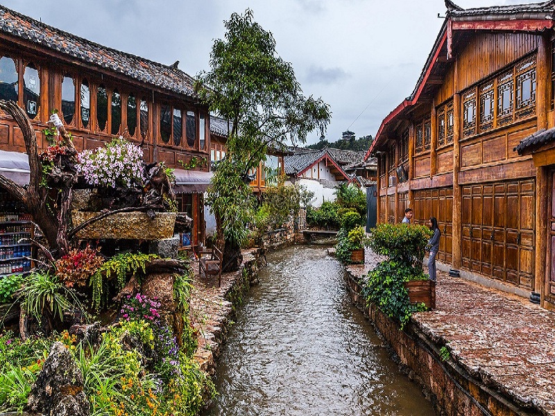 Lệ Giang cổ trấn
