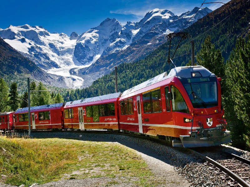 Tàu ngắm cảnh St. Bernina Express