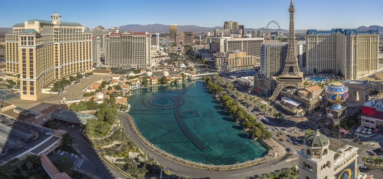 Làm gì ở Las Vegas khi bạn đến bờ tây nước Mỹ ?