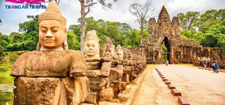 Angkor Thom, tour du lịch Campuchia