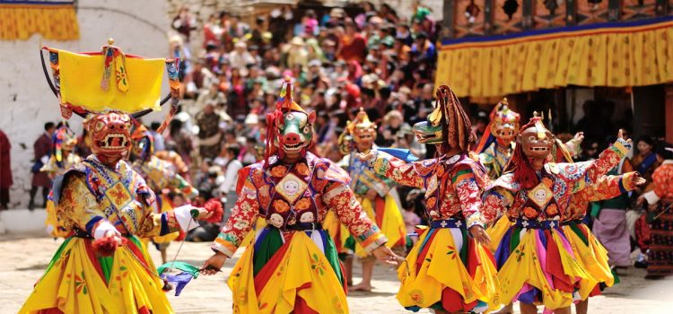 Đi du lịch Bhutan mùa hè, tại sao không ?