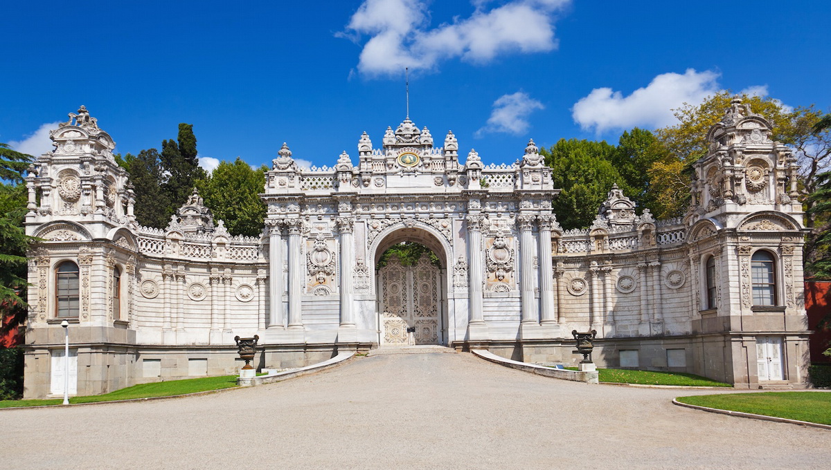 Cung điện Dolmabahce