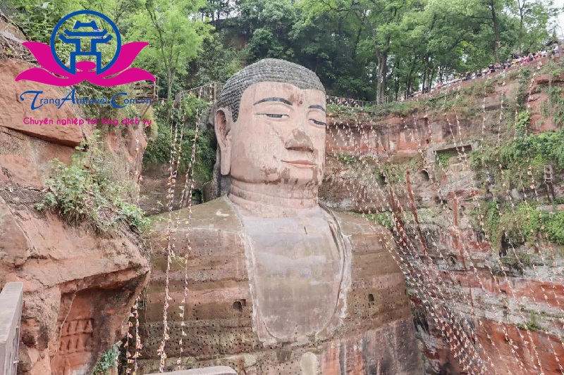 Đại tượng Phật Lạc Sơn