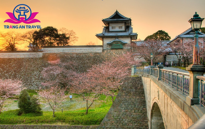 Lâu đài Kanazawa