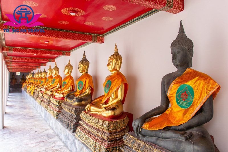 Các bức tượng trong Đền Wat Pho