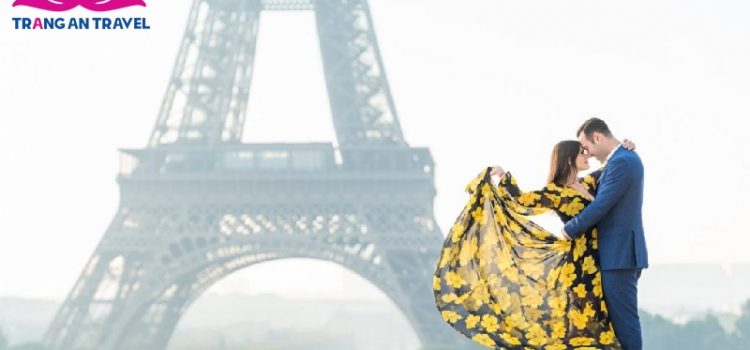 Tại sao tháp Eiffel lại nổi tiếng khắp thế giới?
