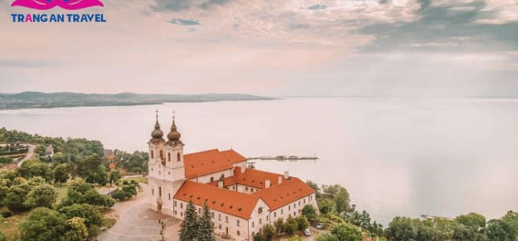 13 địa điểm bạn nhất định phải ghé thăm khi đi du lịch Hungary