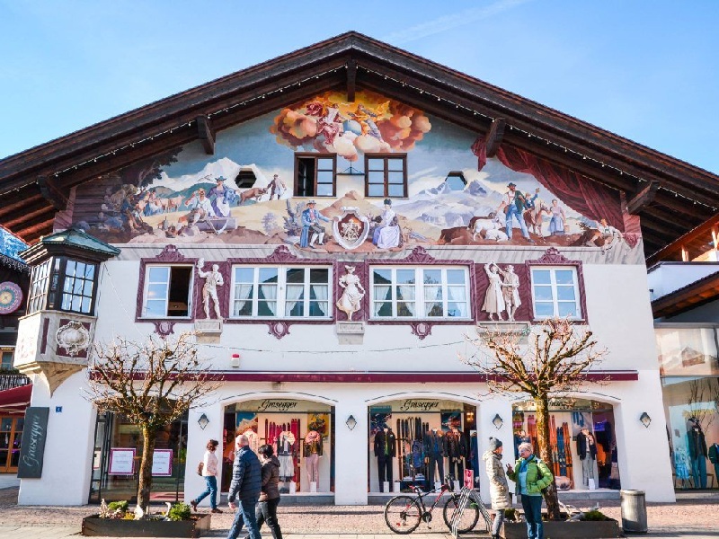 Lạc bước vào Garmisch-Partenkirchen, thị trấn đẹp như tranh vẽ ở Đức Lạc Bước Vào Garmisch-Partenkirchen, Thị Trấn Đẹp Như Tranh Vẽ Ở Đức