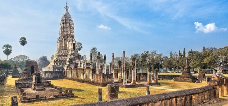 Wat Phra Si Rattana Mahathat, nhân chứng lịch sử hào hùng của nước Thái