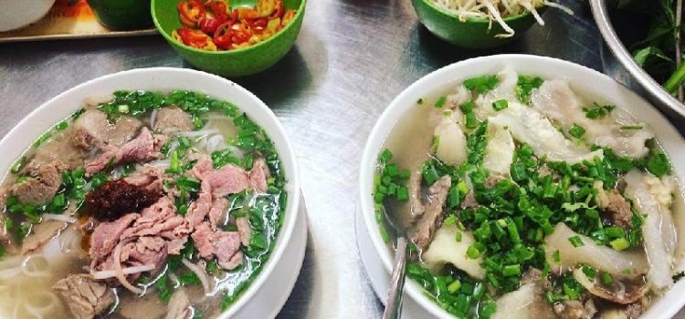 5 món ăn đường phố bạn nhất định phải thử khi đi du lịch Việt Nam