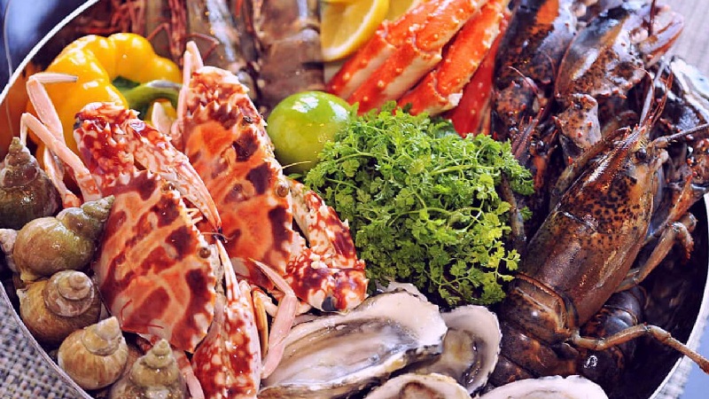 Thưởng thức hải sản tươi sống ở Nha Trang