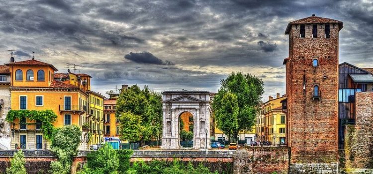 Verona – Vùng đất gắn liền với câu chuyện tình yêu lãng mạn của Romeo và Juliet