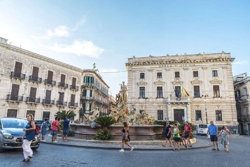 Piazza Archimede