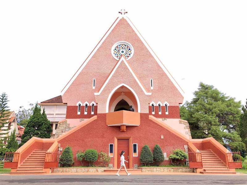 nhà thờ Domain De Marie