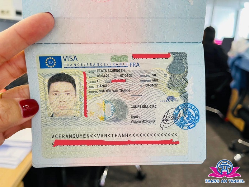 Những hình ảnh về Visa châu Âu sẽ đưa bạn đến những quốc gia đẹp như mơ, với nền văn hóa và lịch sử đặc trưng của mỗi nơi. Visa châu Âu còn là lời giải đáp cho những thắc mắc nhiều người đang có khi muốn tìm hiểu về các điều kiện và thủ tục để có được visa cho chuyến du lịch hoặc công tác của mình.