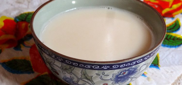 Trà sữa, thức uống người Mông Cổ chuộng hơn nước lọc
