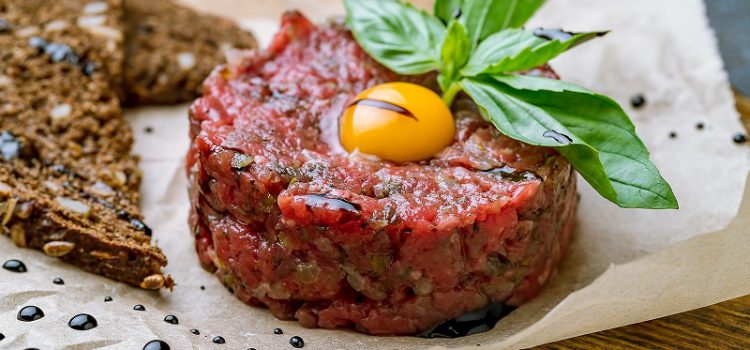 Ai dũng cảm khi du lịch Pháp mới thử món Steak tartare