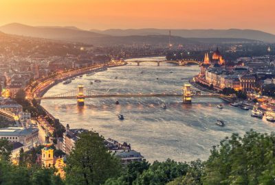 Danube, dòng sông của trầm tích văn hóa xứ Đông Âu qua thủ đô Budapest, Hungary.
